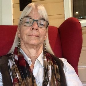 Meet your Posher, Carol